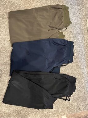 CRZ YOGA Women's High Waisted Joggers Set of 3 Olive, Navy, Black size Small